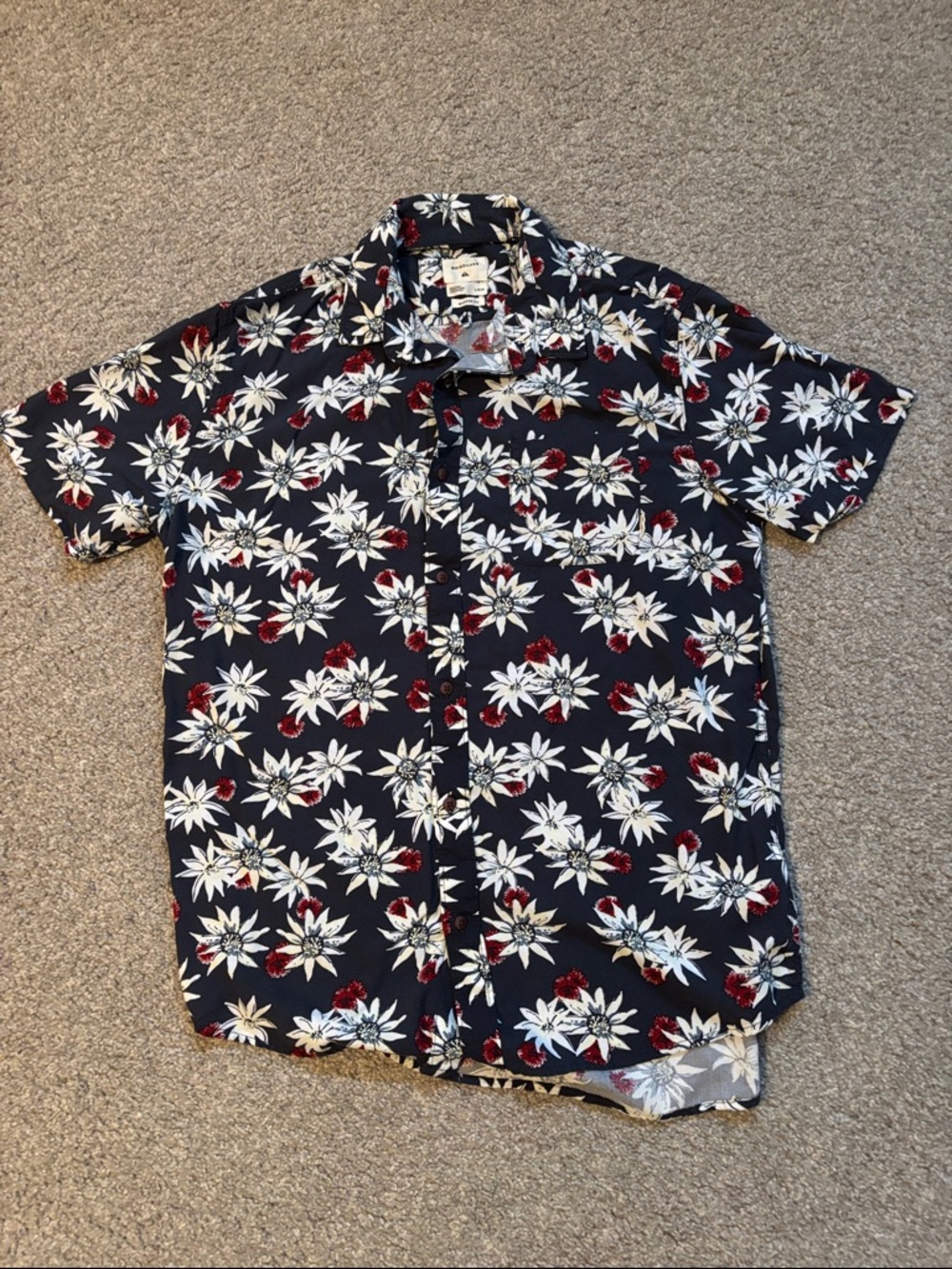 Quiksilver Navy Short-Sleeve Floral Button-Down Shirt with White & Red Accents
